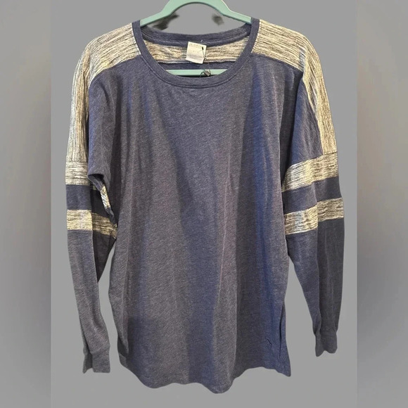 PINK Victoria's Secret Tops - PINK brand tee